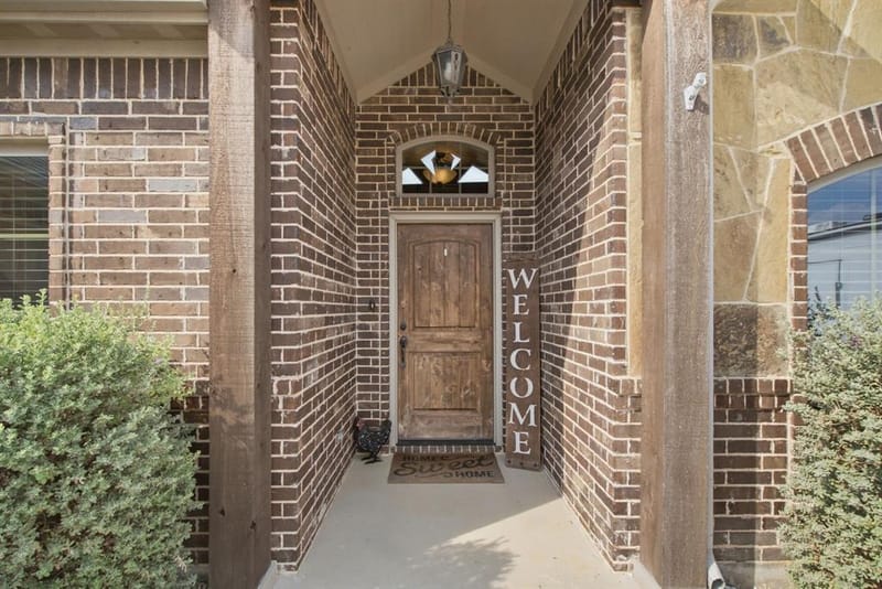 210 Timber Valley Court, Weatherford TX 76085 - Photo 9