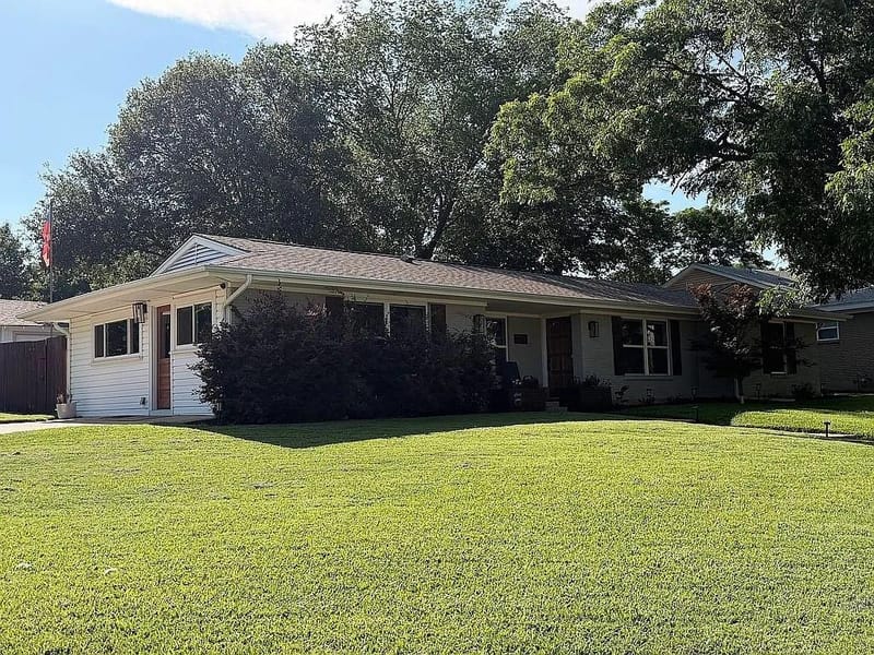 721 Hurstview Drive, Hurst TX 76053