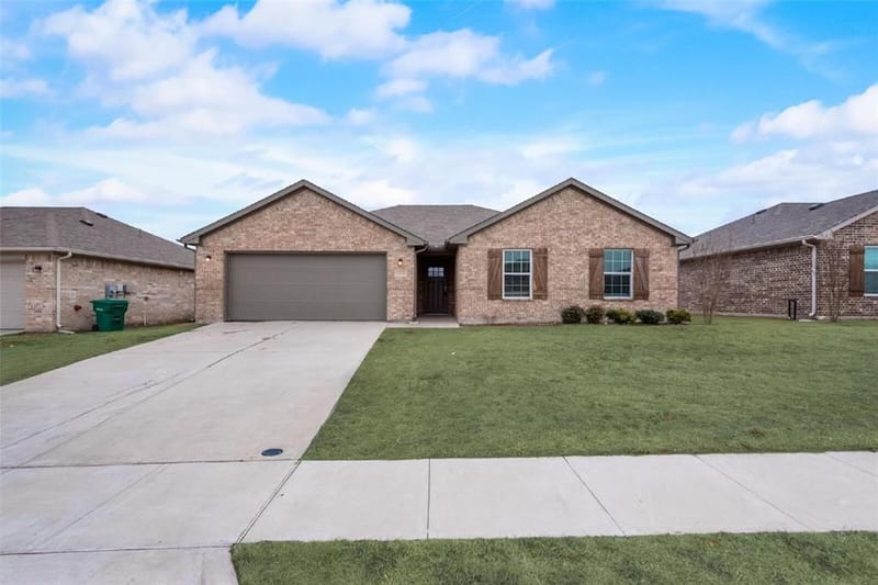 3318 Brookstone Drive, Sherman TX 75092