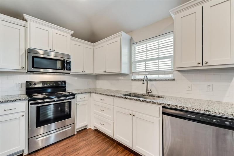 3318 Brookstone Drive, Sherman TX 75092 - Photo 4