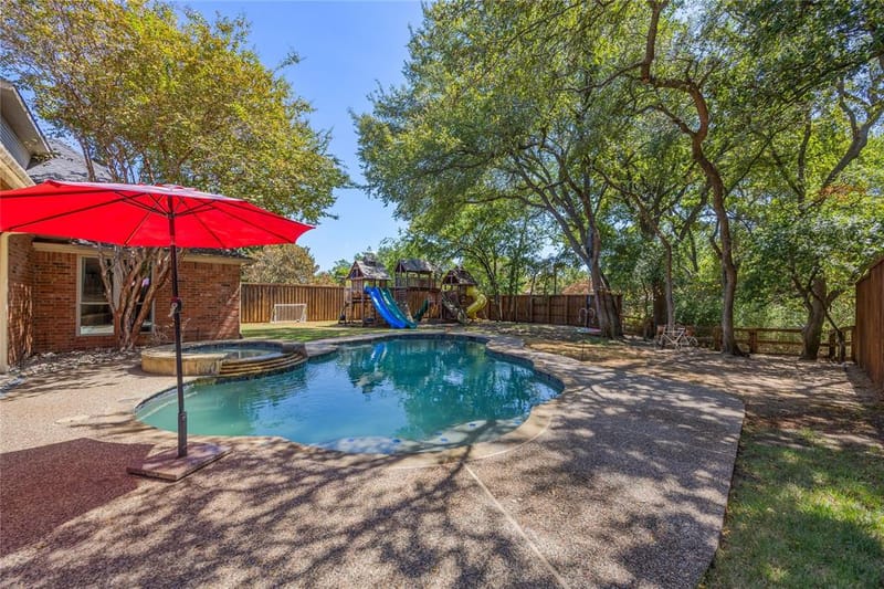 305 Brock Street, Coppell TX 75019 - Photo 2
