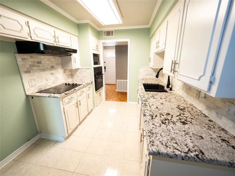 900 N Bowen Road, Arlington TX 76012 - Photo 9