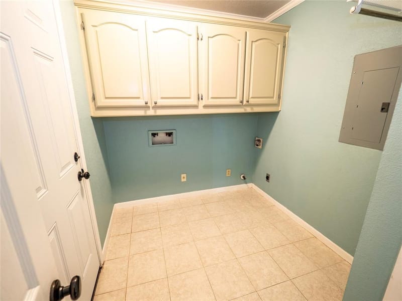 900 N Bowen Road, Arlington TX 76012 - Photo 8