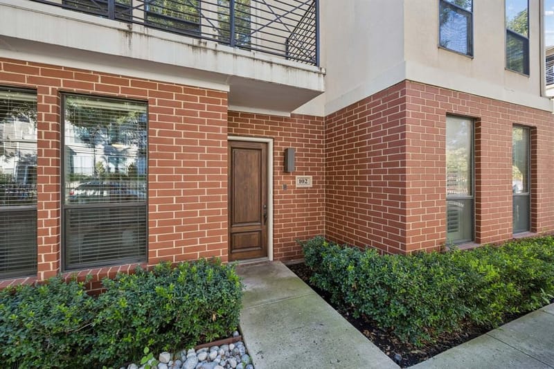 2606 Shelby Avenue # 102, Dallas TX 75219 - Photo 2