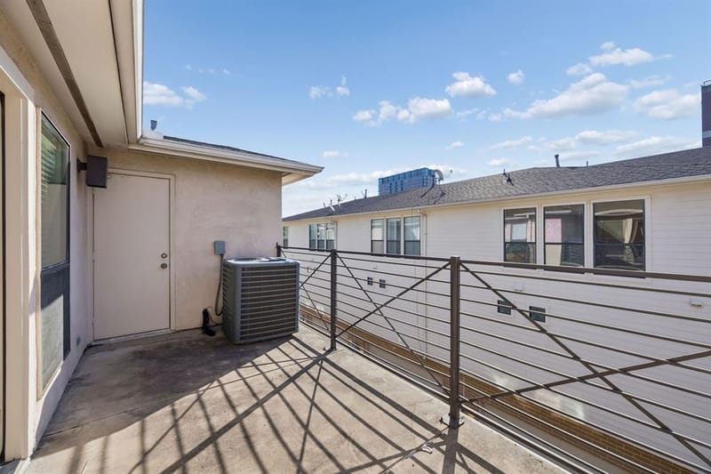2606 Shelby Avenue # 102, Dallas TX 75219 - Photo 25