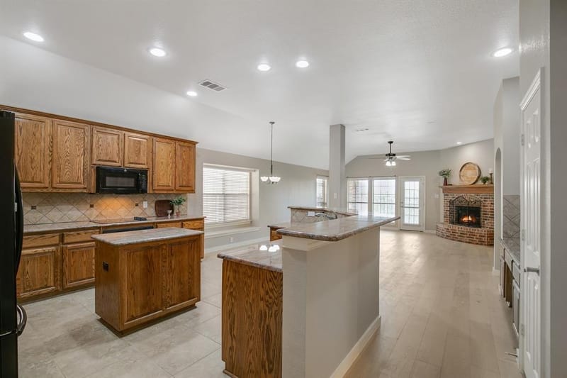 6512 Canyon Crest Drive, McKinney TX 75071 - Photo 9