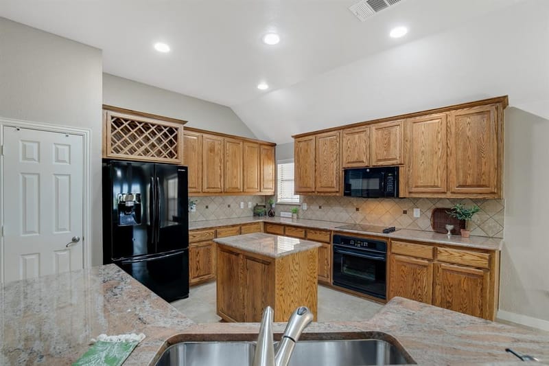 6512 Canyon Crest Drive, McKinney TX 75071 - Photo 10