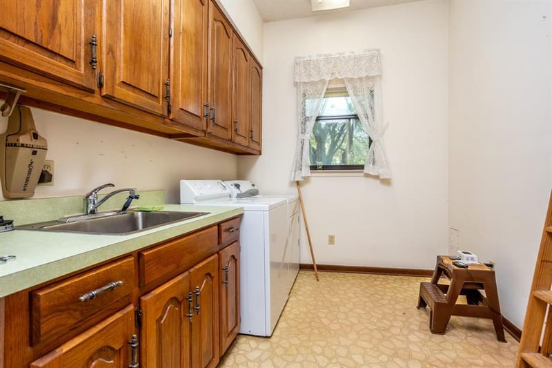 2300 W MAIN Street, Lancaster TX 75146 - Photo 22