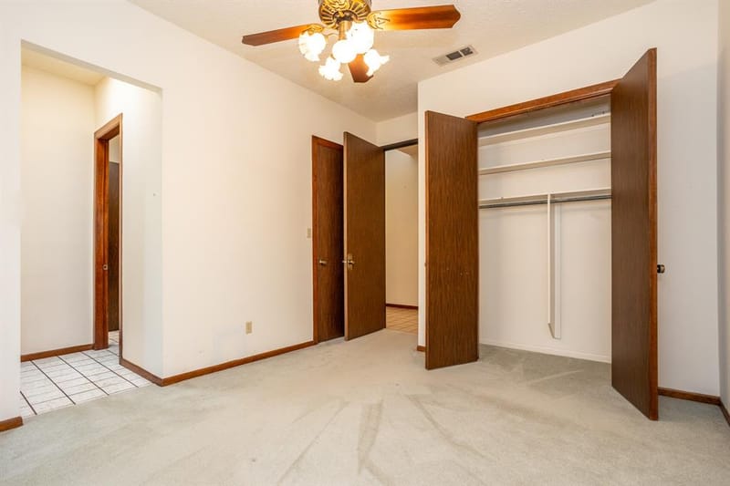 2300 W MAIN Street, Lancaster TX 75146 - Photo 24