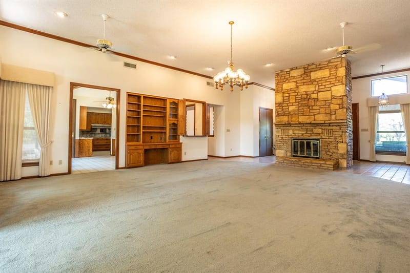 2300 W MAIN Street, Lancaster TX 75146 - Photo 14