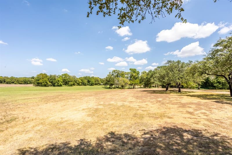 2300 W MAIN Street, Lancaster TX 75146 - Photo 37