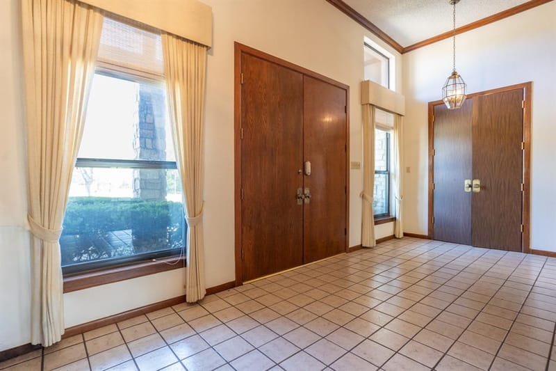 2300 W MAIN Street, Lancaster TX 75146 - Photo 11