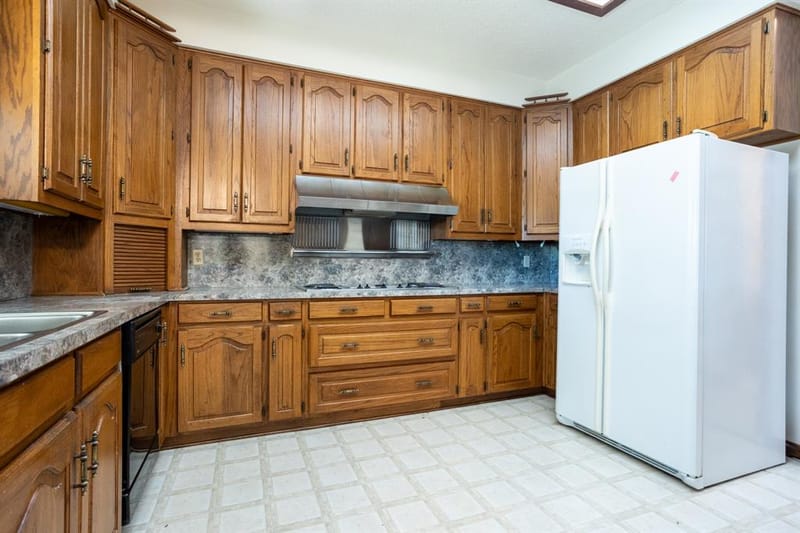 2300 W MAIN Street, Lancaster TX 75146 - Photo 21