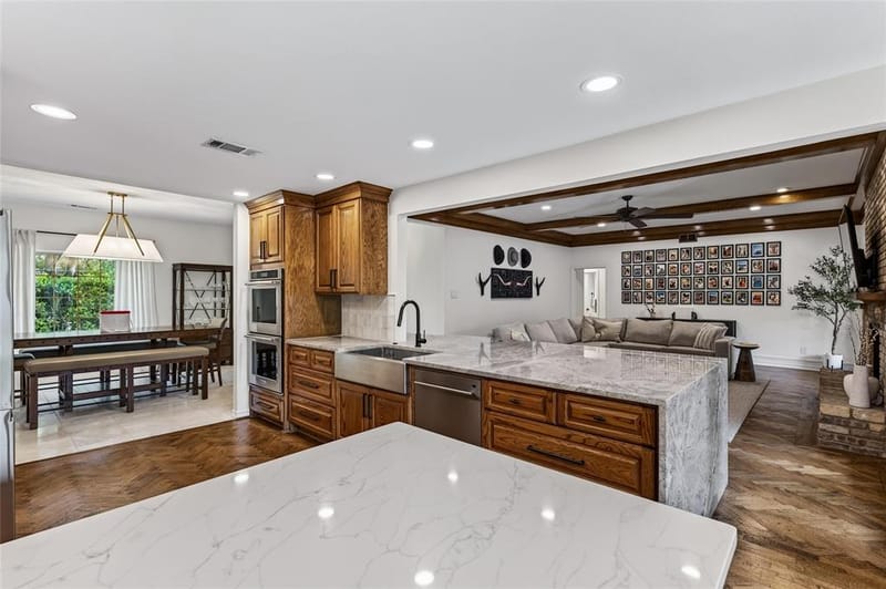 7108 Hunters Ridge Drive, Dallas TX 75248 - Photo 16