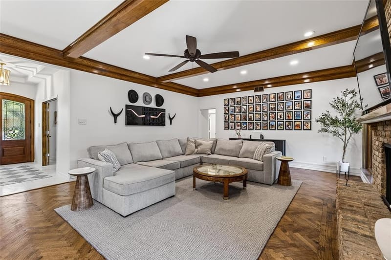 7108 Hunters Ridge Drive, Dallas TX 75248 - Photo 11