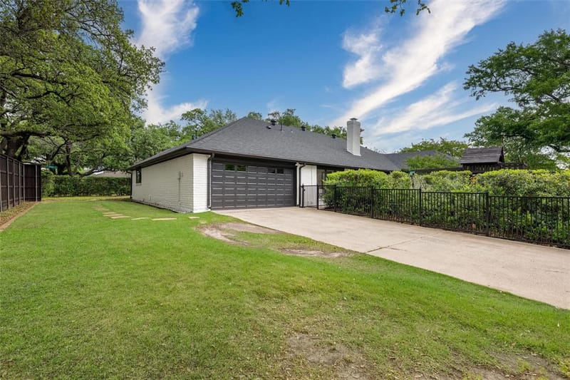 7108 Hunters Ridge Drive, Dallas TX 75248 - Photo 40