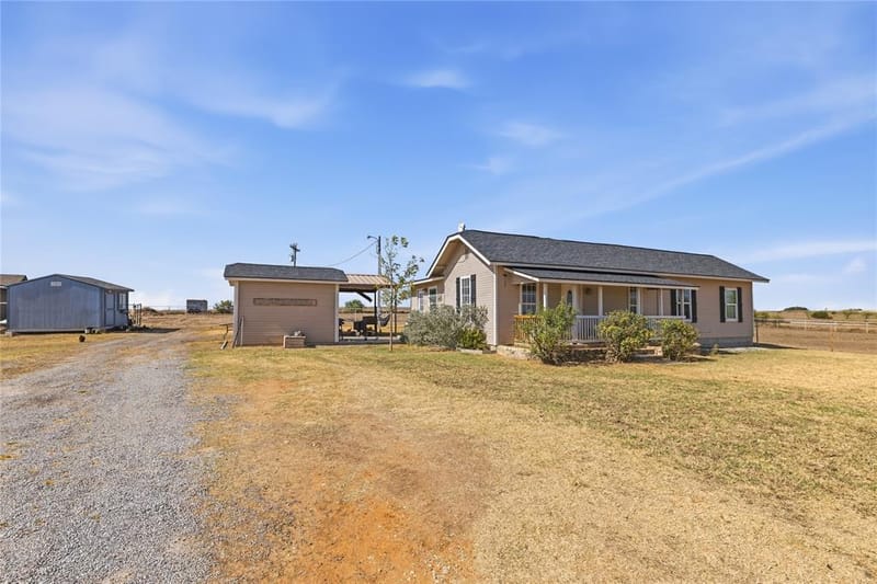 6723 CR 403, Stephenville TX 76401