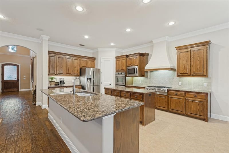 7501 Thistledown Drive, McKinney TX 75071 - Photo 9