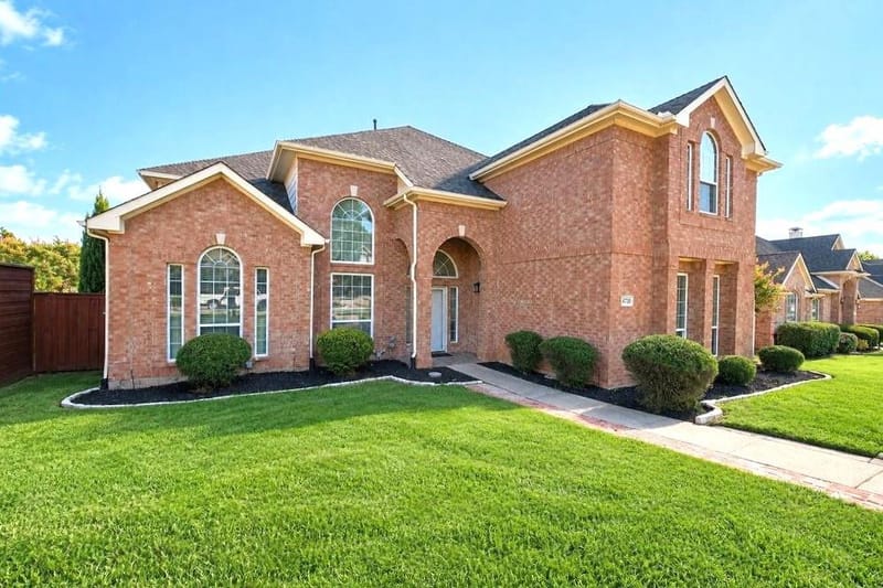 4730 Parkhaven Drive, Garland TX 75043 - Photo 2