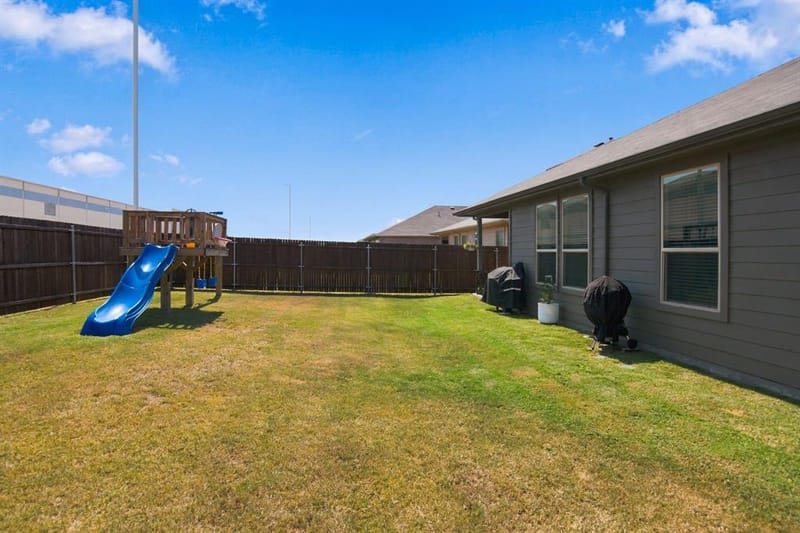 15532 Halstead Lane, Fort Worth TX 76247 - Photo 25