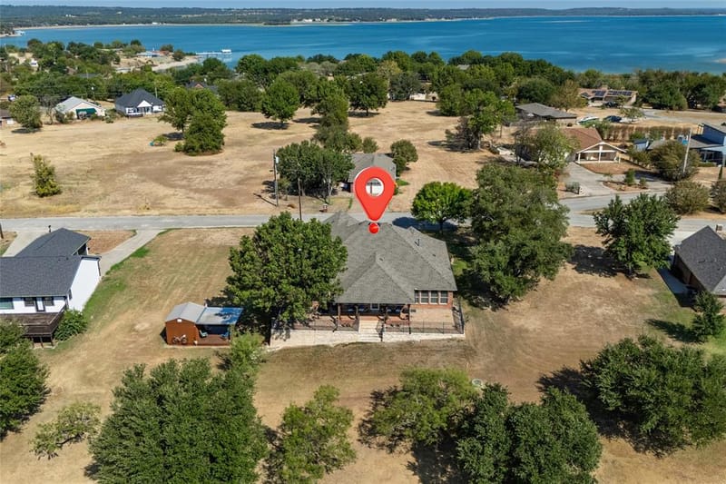 115 Lakeview Drive, Runaway Bay TX 76426 - Photo 2
