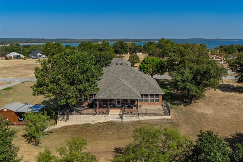 115 Lakeview Drive, Runaway Bay TX 76426 - Photo 36