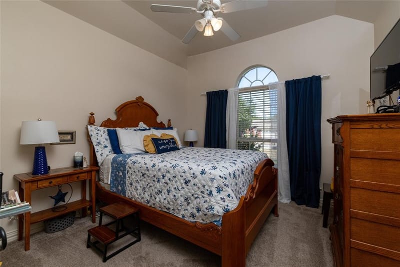 115 Lakeview Drive, Runaway Bay TX 76426 - Photo 32