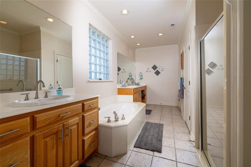 115 Lakeview Drive, Runaway Bay TX 76426 - Photo 28