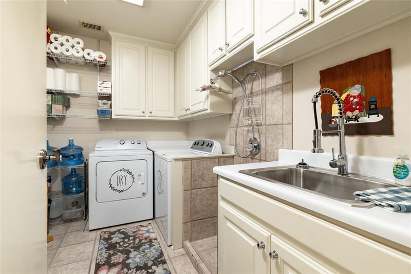 115 Lakeview Drive, Runaway Bay TX 76426 - Photo 18
