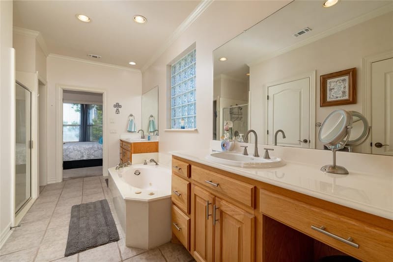 115 Lakeview Drive, Runaway Bay TX 76426 - Photo 29