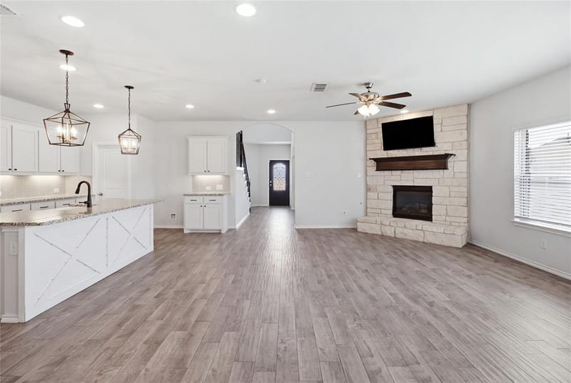 1925 Shiloh Mews, Celina TX 75009 - Photo 3