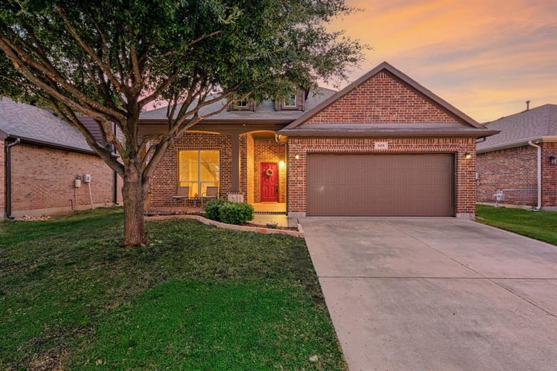 529 Branding Iron Trail, Fort Worth TX 76131