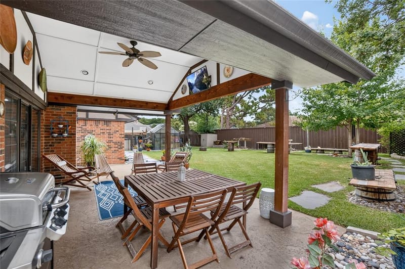 222 Inverness Drive, Trophy Club TX 76262 - Photo 2