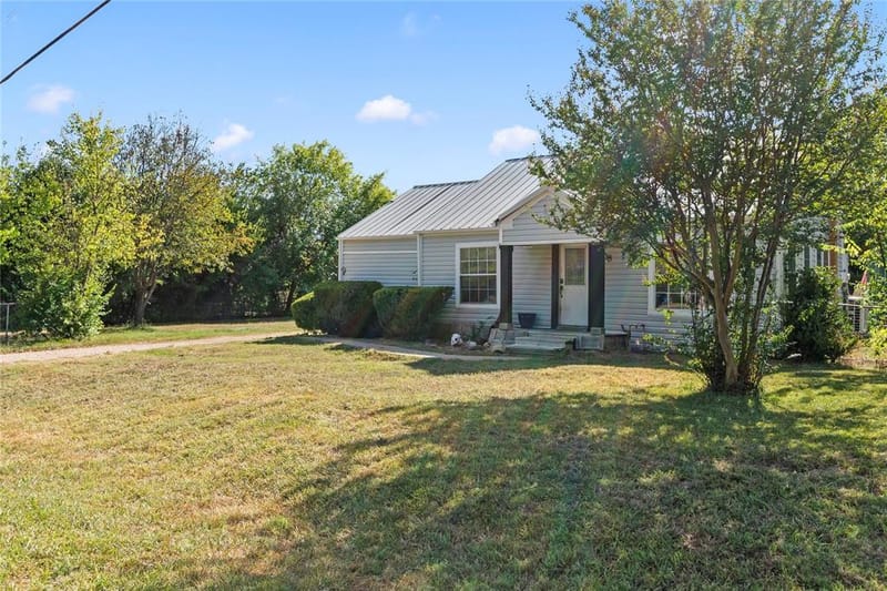 808 N Main Street, Kemp TX 75143 - Photo 2