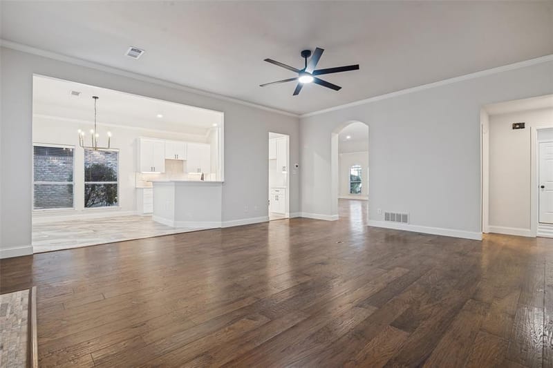 2907 Bluffview Drive, Garland TX 75043 - Photo 7