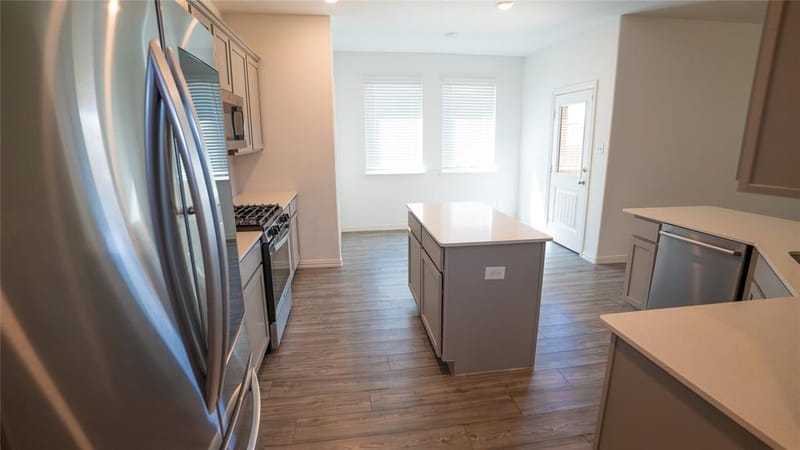 7109 Dandelion Road, McKinney TX 75071 - Photo 3