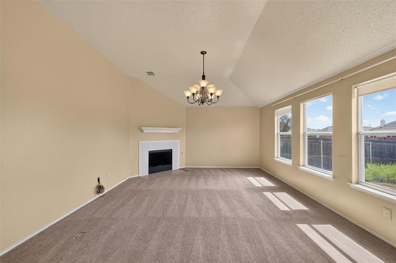 501 Roundrock Lane, Fort Worth TX 76140 - Photo 13