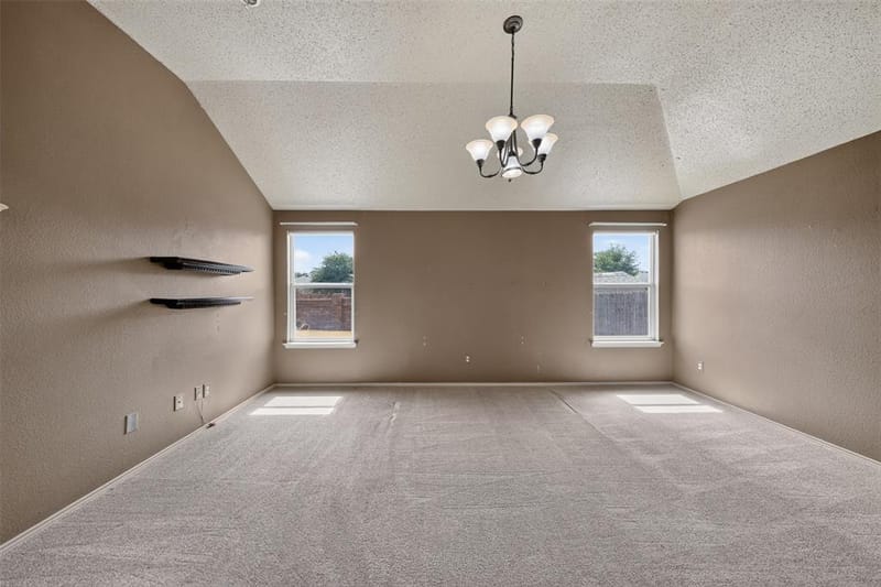 501 Roundrock Lane, Fort Worth TX 76140 - Photo 16
