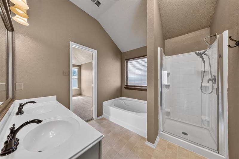 501 Roundrock Lane, Fort Worth TX 76140 - Photo 20