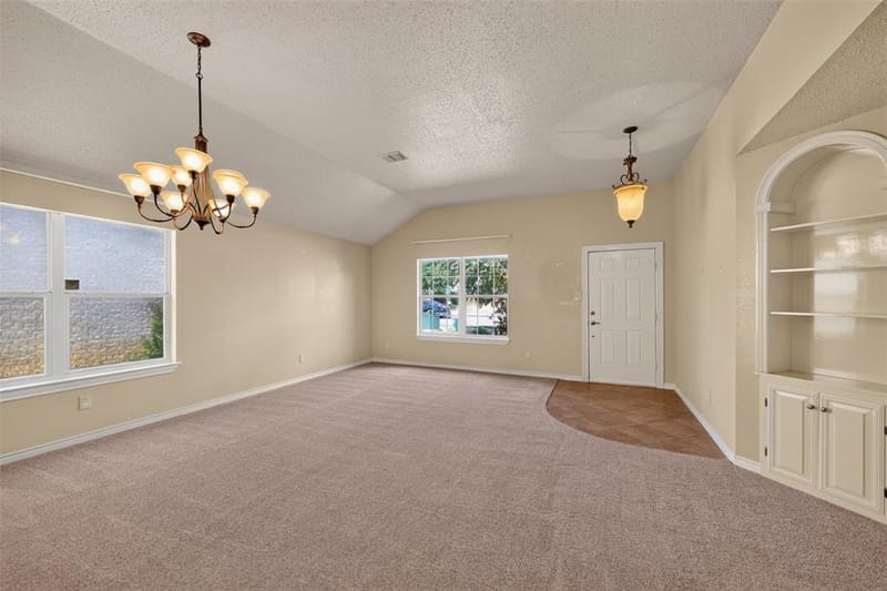 501 Roundrock Lane, Fort Worth TX 76140 - Photo 4