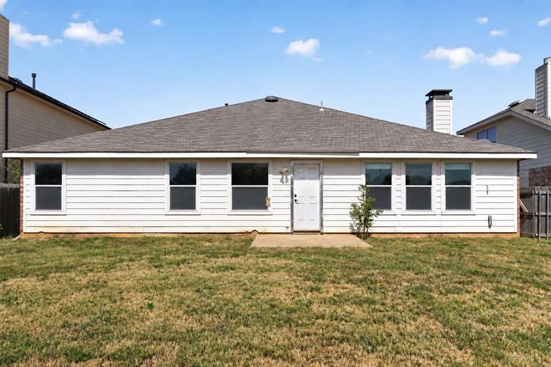 501 Roundrock Lane, Fort Worth TX 76140 - Photo 25