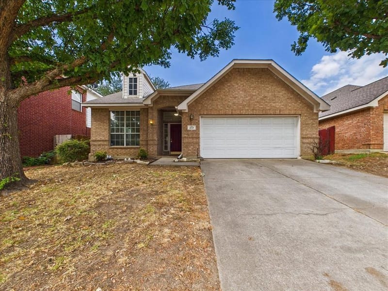 2117 Clubside Drive, Corinth TX 76210 - Photo 2
