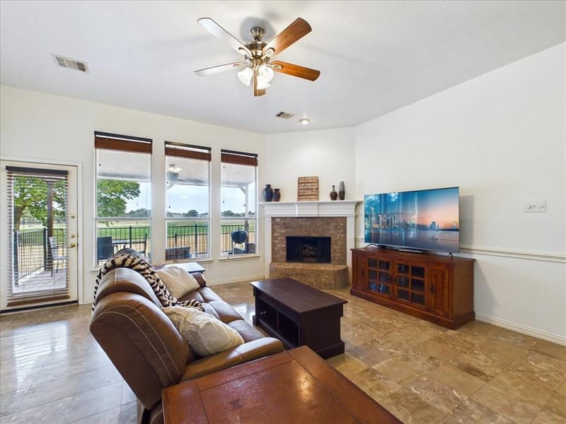 2117 Clubside Drive, Corinth TX 76210 - Photo 6