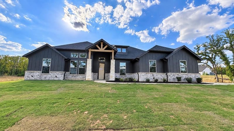 735 County Road 3355, Paradise TX 76073
