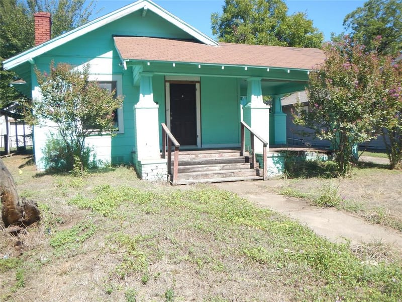 707 W Brooklyn Avenue, Dallas TX 75208 - Photo 2