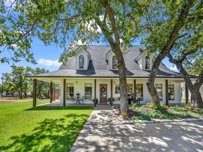 105 Mariah Drive, Weatherford TX 76087