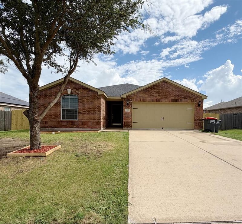 225 Meadow Ridge Drive, Anna TX 75409