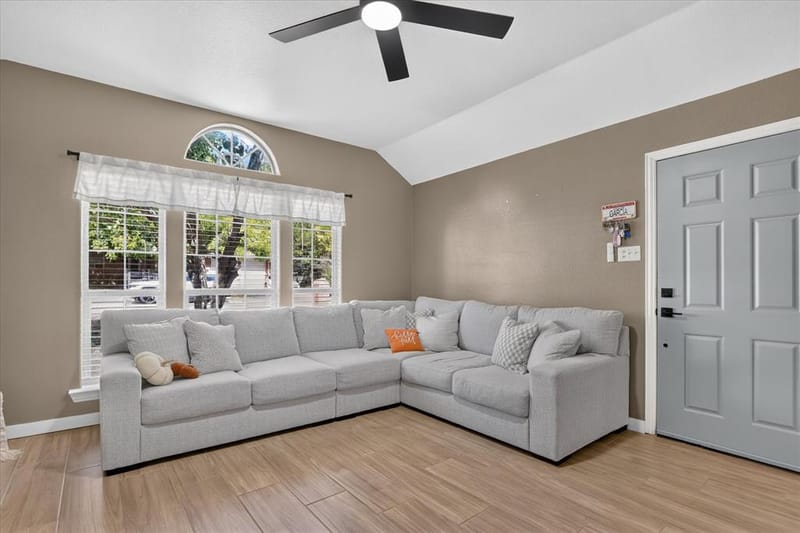 5413 Cornell Avenue, River Oaks TX 76114 - Photo 8
