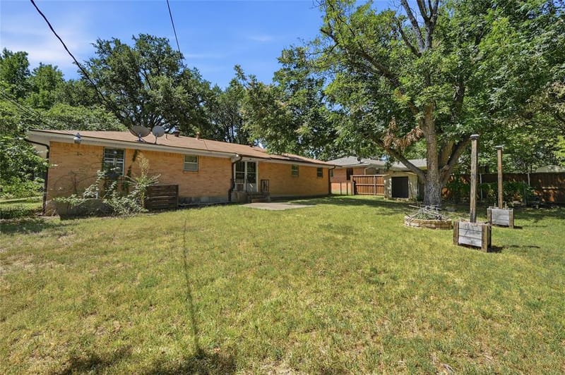 1303 Lafayette Drive, Denison TX 75020 - Photo 27