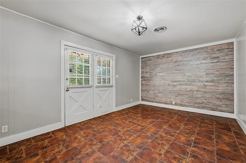 1303 Lafayette Drive, Denison TX 75020 - Photo 7
